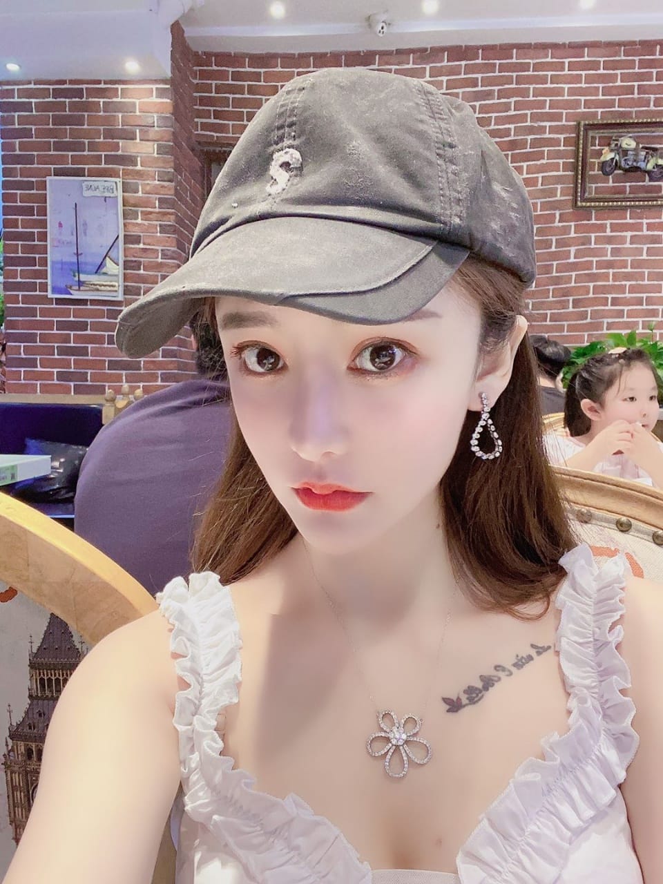 风骚会玩 骑马厉害的妹子